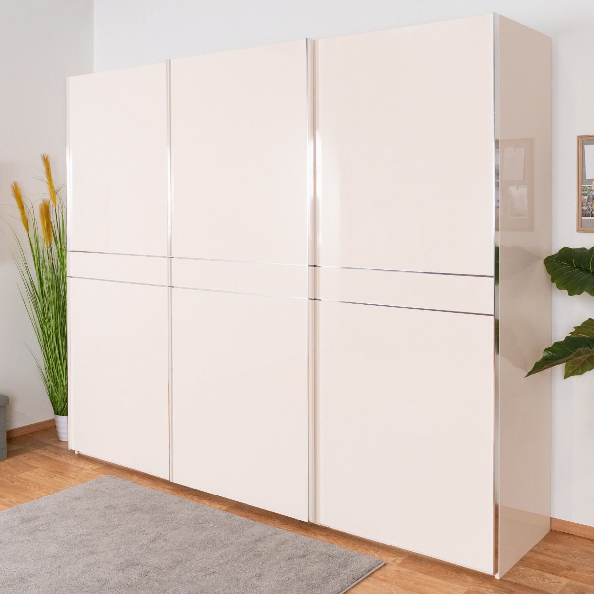 Schwebetürenschrank / Kleiderschrank Siumu 09, Farbe: Beige / Beige Hochglanz - 224 x 272 x 61 cm (H x B x T)